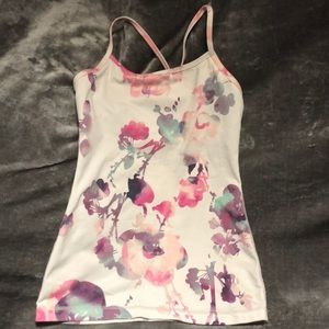 Lululemon fitted floral print tank 4
